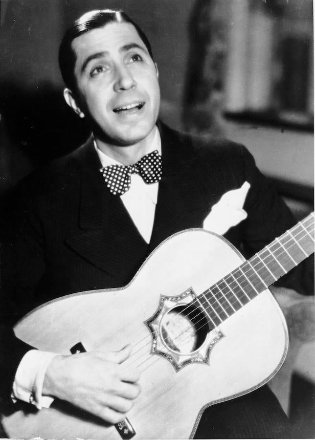 El cantante Carlos Gardel. 