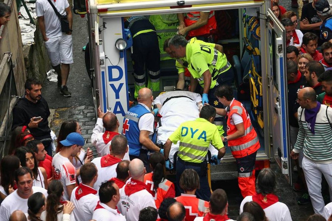 Las mejores imágenes del encierro de San Fermín del 7 de julio
