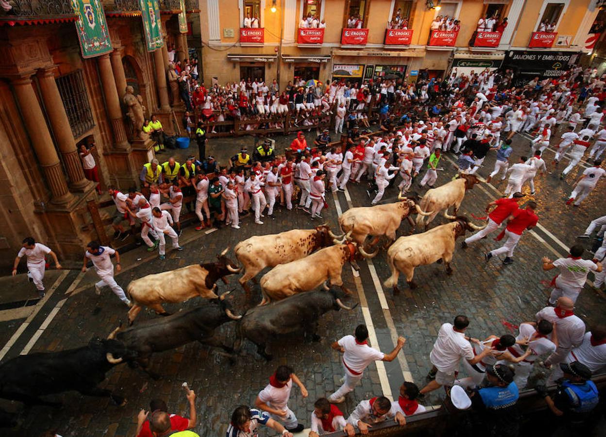 Las mejores imágenes del segundo encierro de los Sanfermines 2018