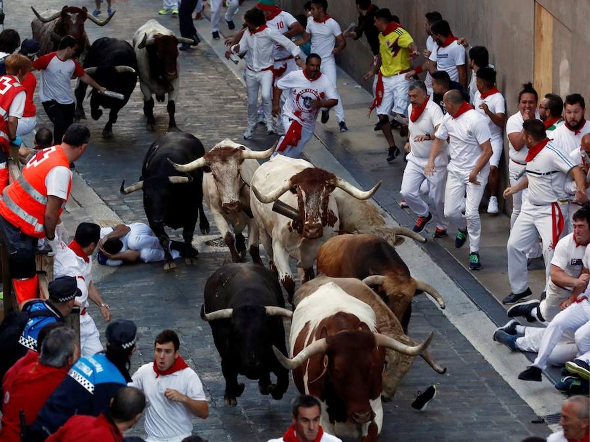 Las mejores imágenes del quinto encierro de San Fermín