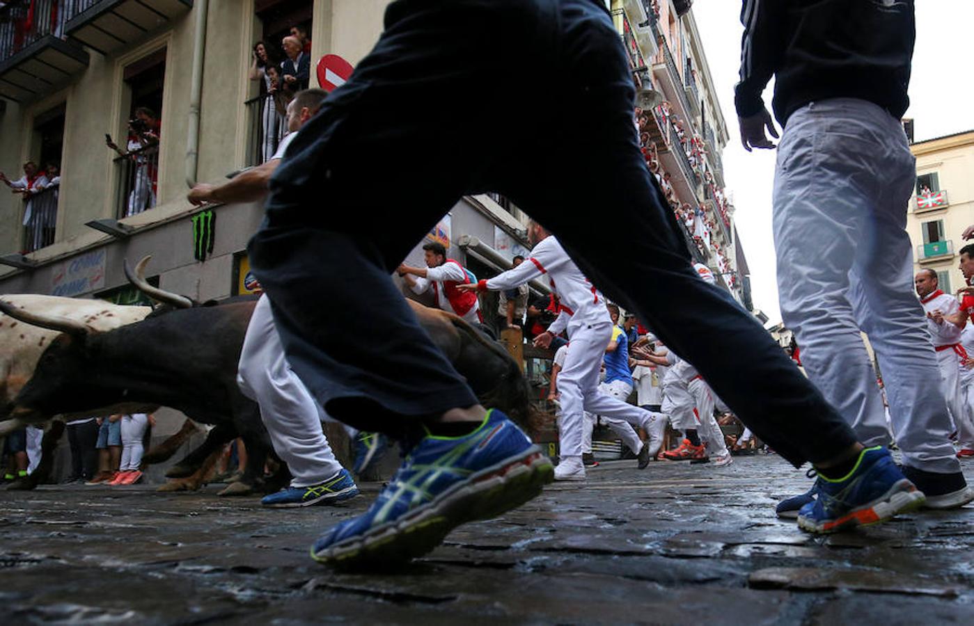 Las mejores imágenes del sexto encierro de San Fermín