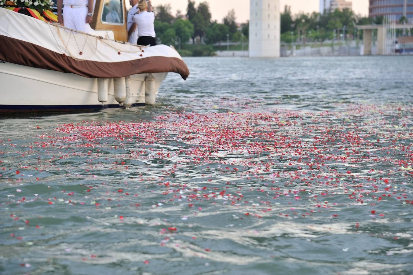 Procesión fluvial de la Virgen del Carmen de Calatrava