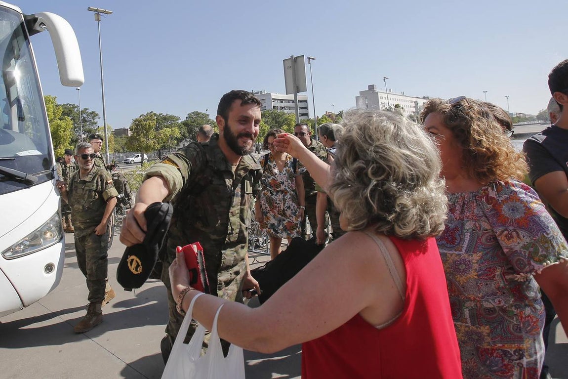 El regreso a Córdoba de los soldados de la Brigada de Cerro Muriano, en imágenes