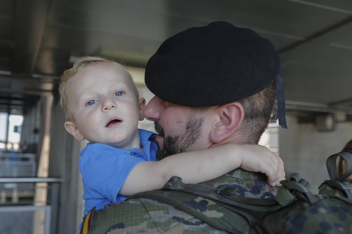 El regreso a Córdoba de los soldados de la Brigada de Cerro Muriano, en imágenes