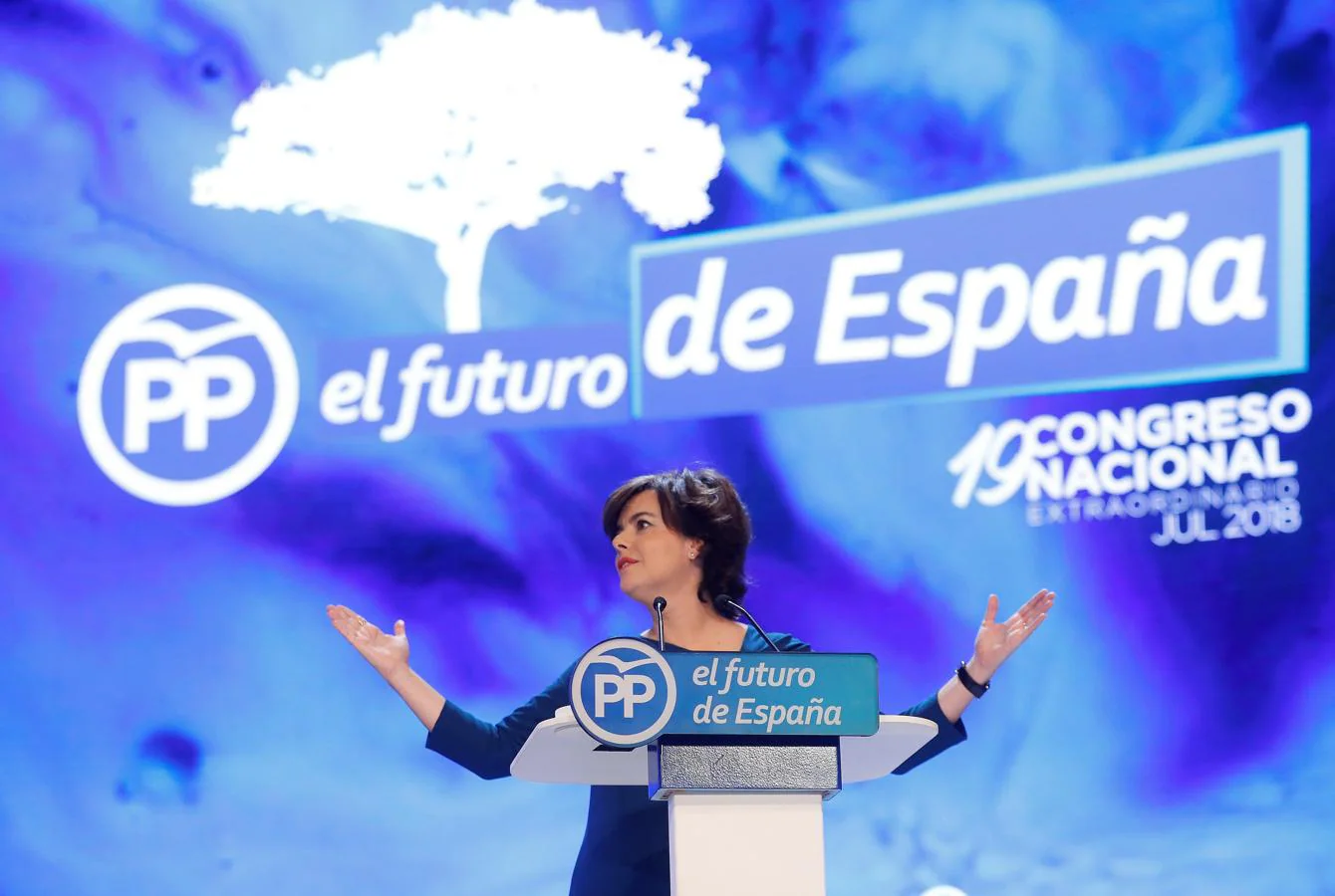 Este sábado se decidirá al próximo presidente del PP que relevará a Mariano Rajoy tras los dicursos de los candidatos: Soraya Sáenz de Santamaría y Pablo Casado. 