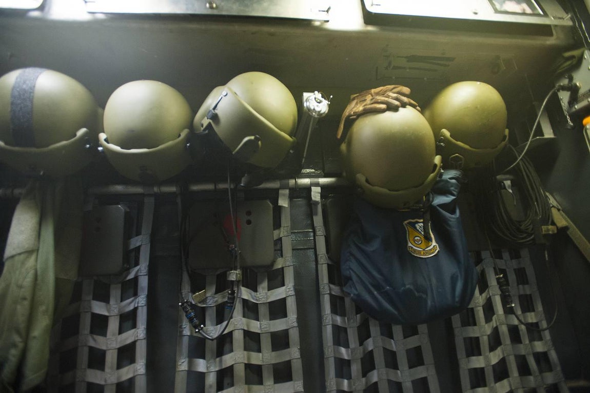 Málaga recibe al portaviones norteamericano Iwo Jima