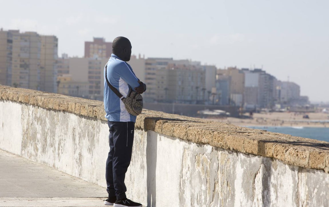 Un centenar de inmigrantes acogidos en la Mirandilla