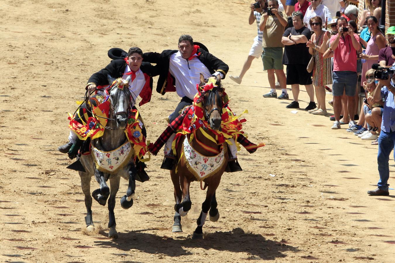 Las imágenes de las carreras de caballos enjaezados de Carpio de Tajo