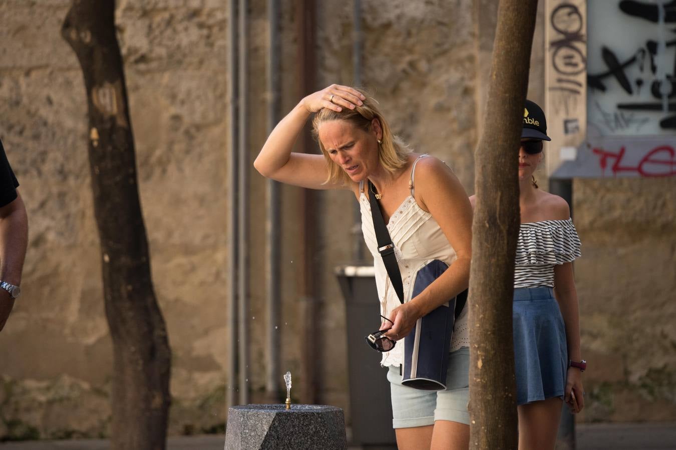 Córdoba bajo la primera ola de calor del verano, en imágenes