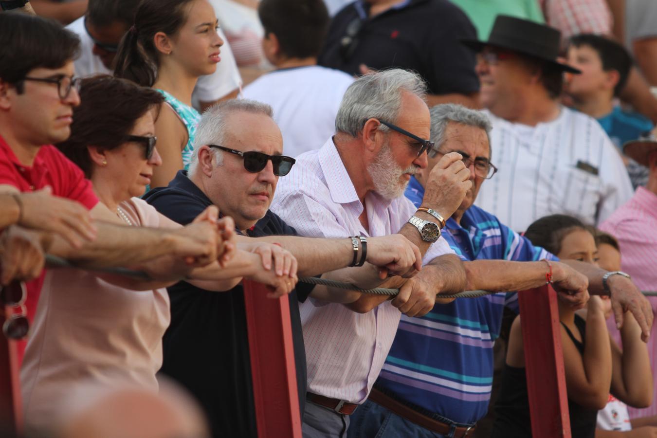 Concurrida tarde de toros en Bargas