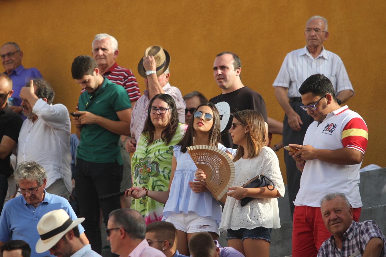 Concurrida tarde de toros en Bargas