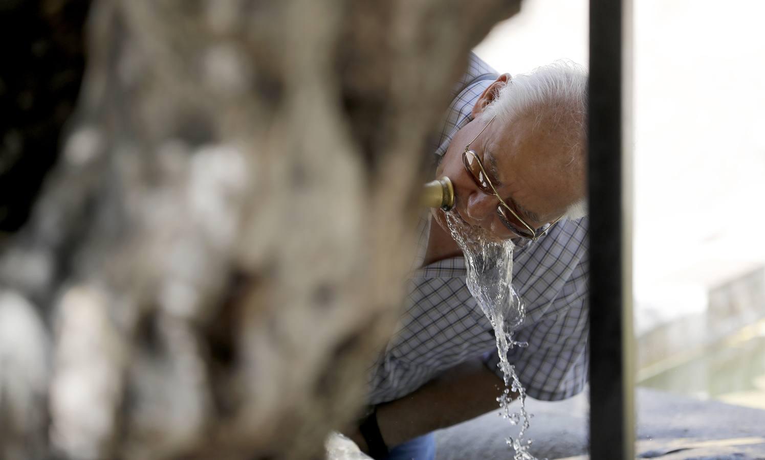 Un domingo desértico en Córdoba, en imágenes