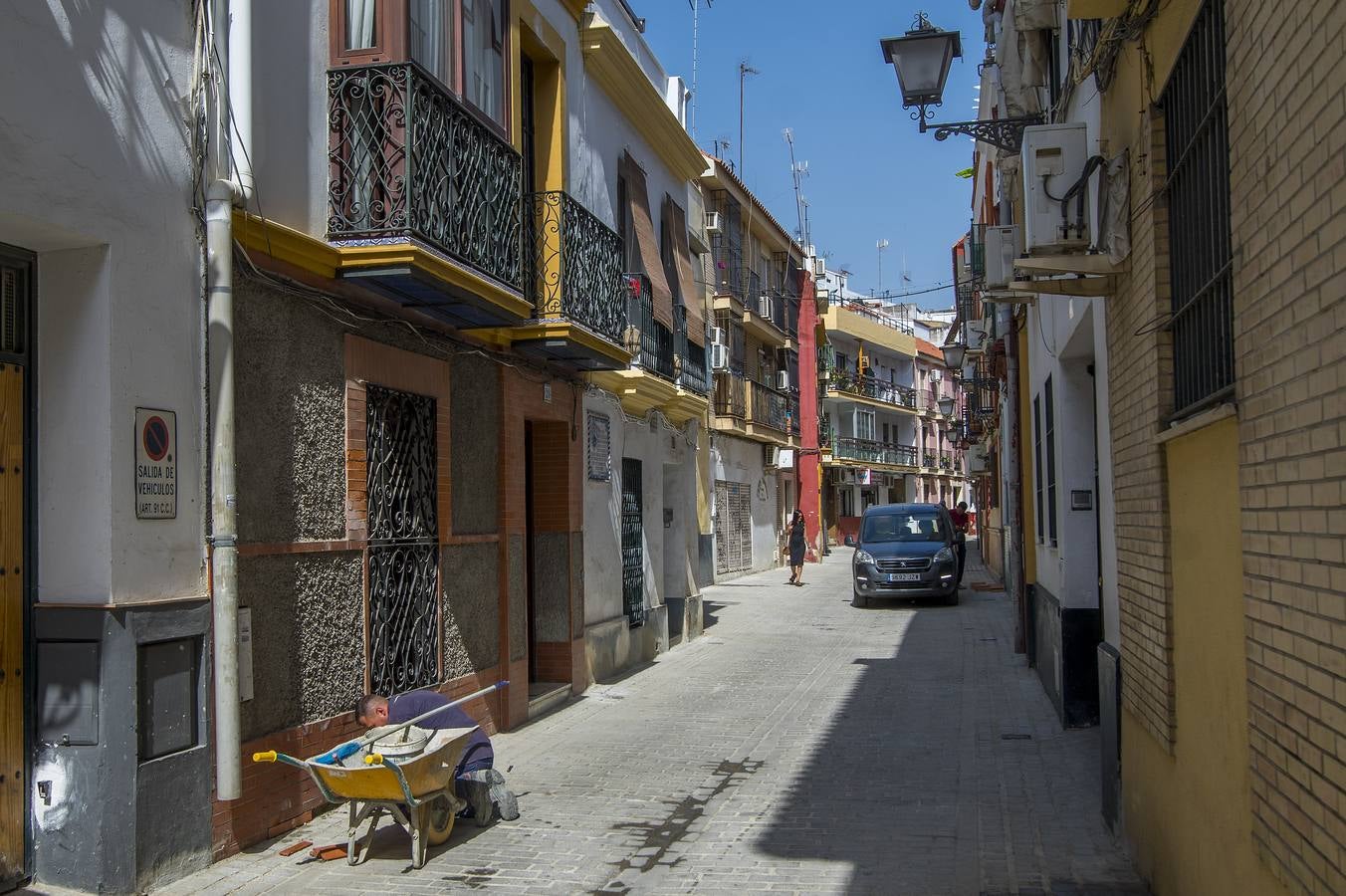 De zanja en zanja por las calles de Sevilla