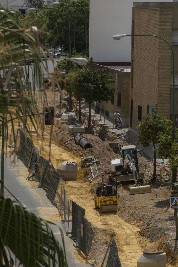 De zanja en zanja por las calles de Sevilla