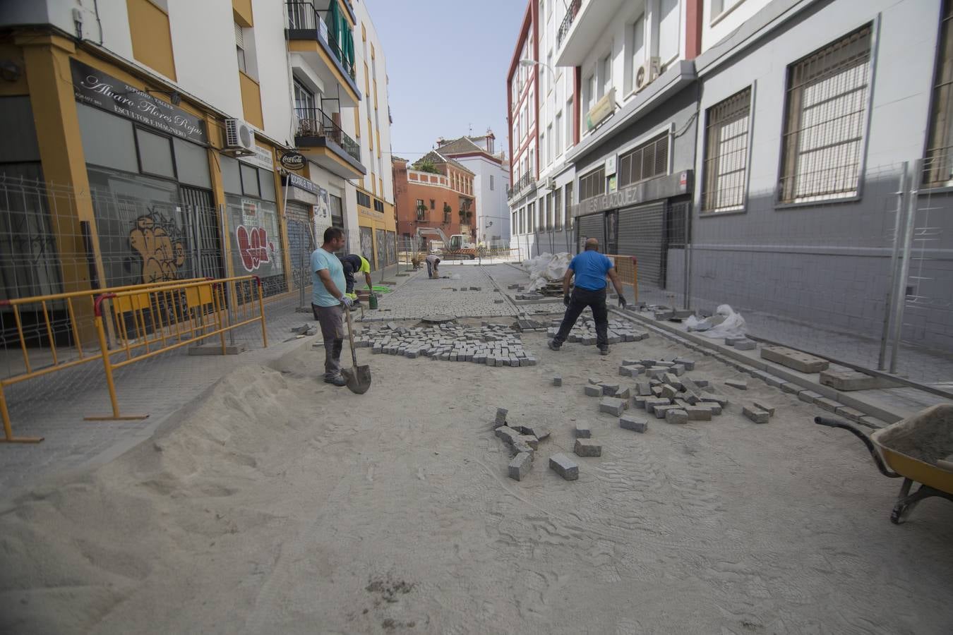 De zanja en zanja por las calles de Sevilla