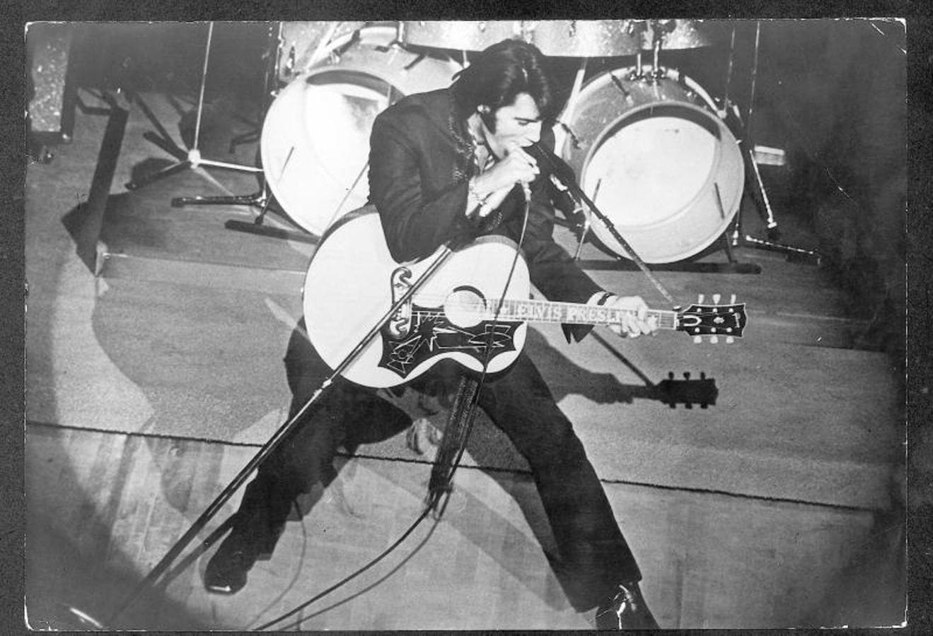 Actuación de Elvis en 1970. 