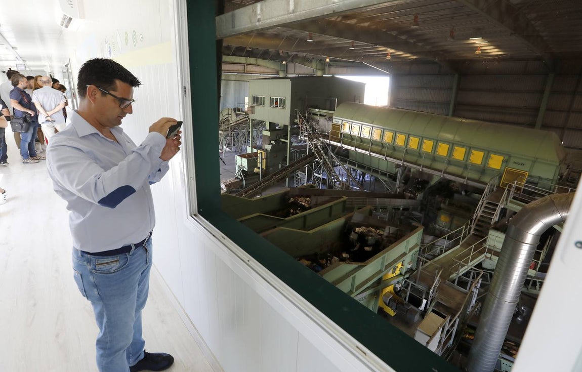 La planta de reciclaje del Lobatón, en imágenes