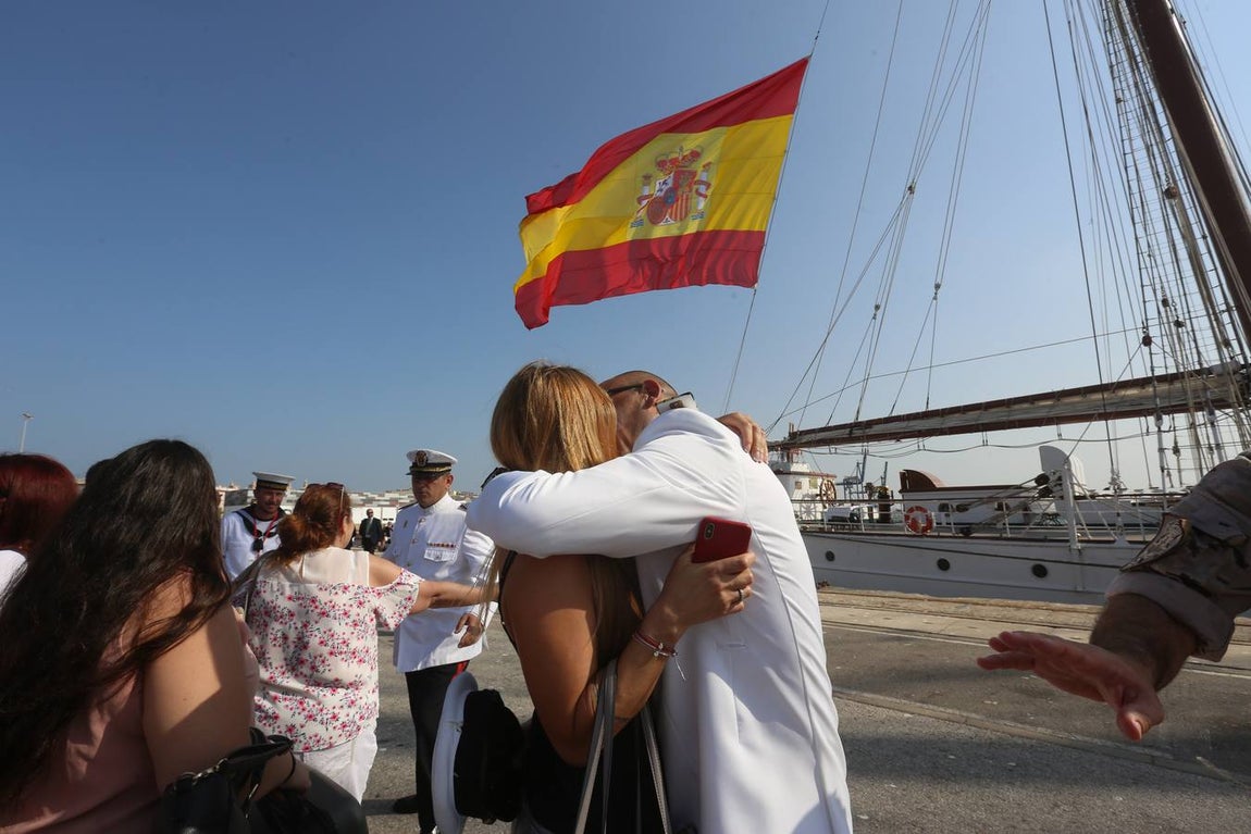 FOTOS: La llegada de Elcano a Cádiz, en imágenes