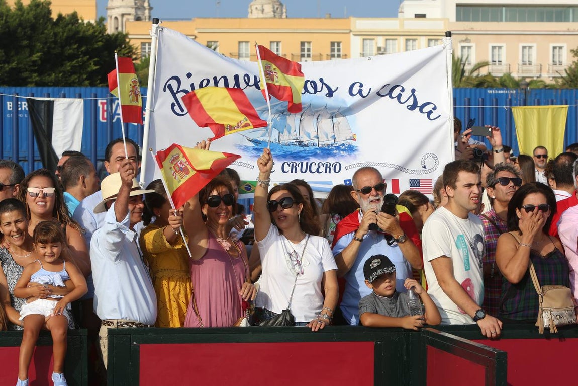 FOTOS: La llegada de Elcano a Cádiz, en imágenes