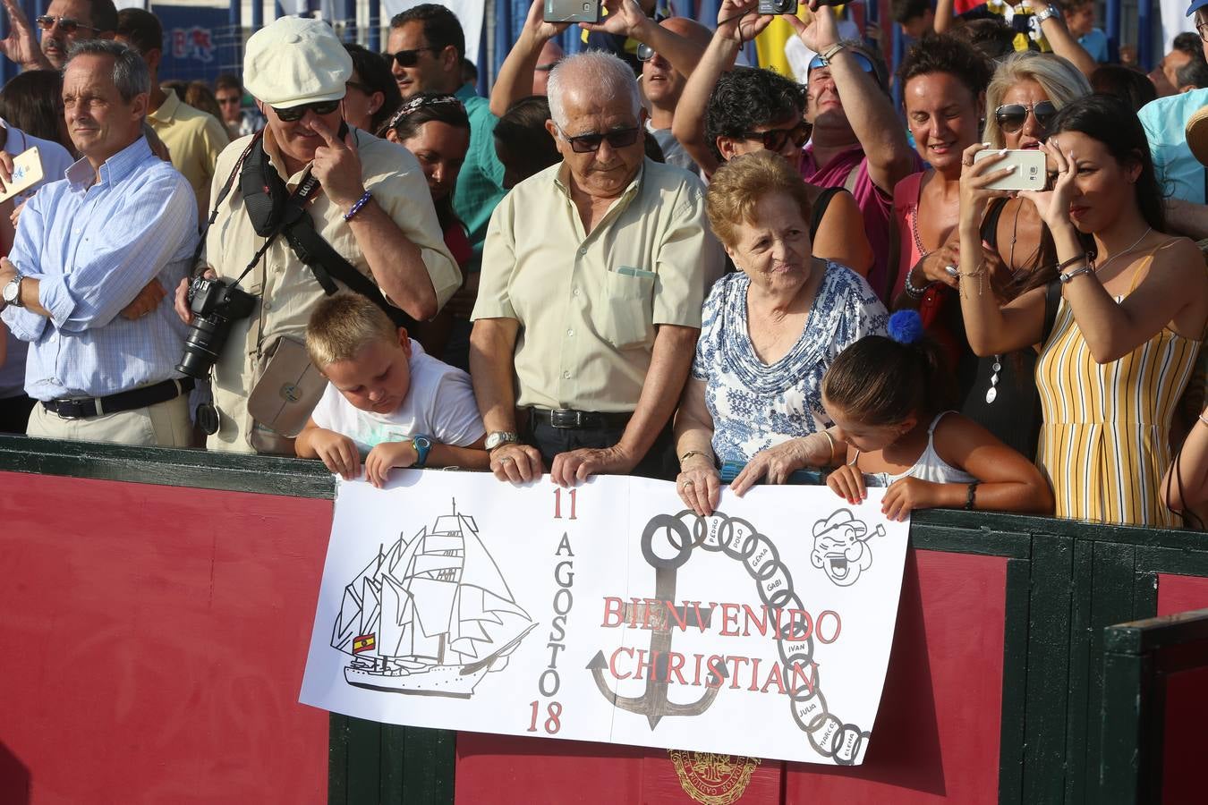 FOTOS: La llegada de Elcano a Cádiz, en imágenes