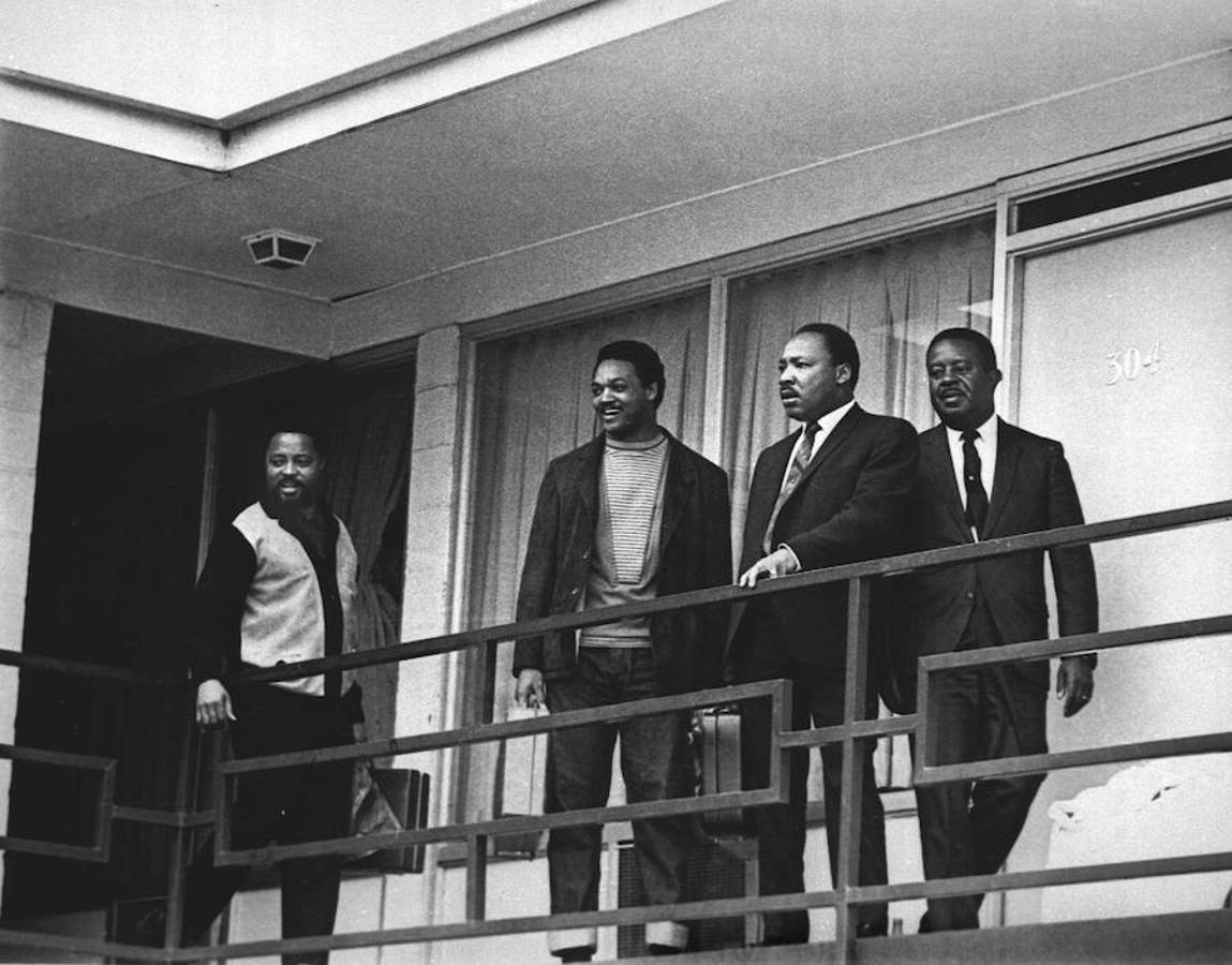Martin Luther King en el hotel Lorraine de Memphis donde al día siguiente sería asesinado. 