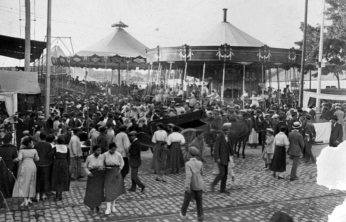 8. La verbena de La Paloma. Aspecto de 1920, este es el aspecto que ofrecía la popular verbena de La Paloma