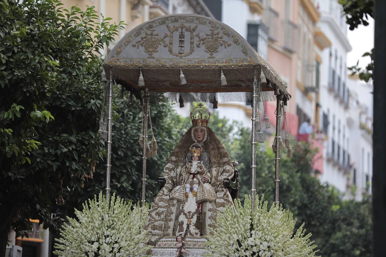 Las imágenes de la procesión de la Virgen de los Reyes (II)