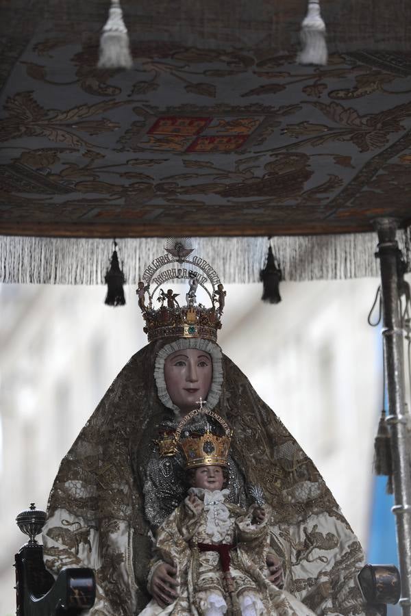 Las imágenes de la procesión de la Virgen de los Reyes (II)