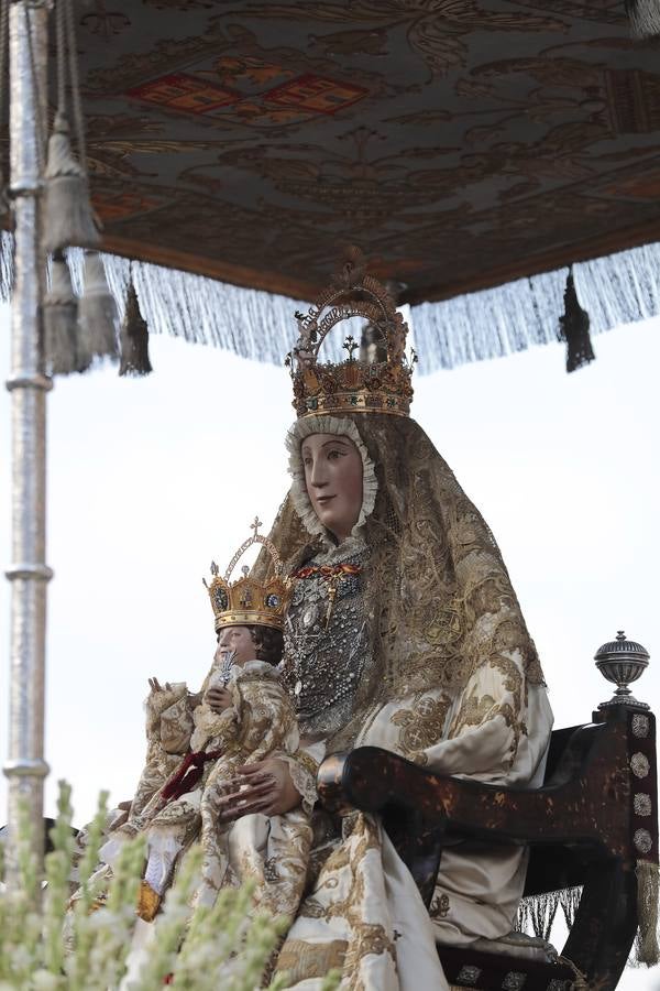 Las imágenes de la procesión de la Virgen de los Reyes (II)