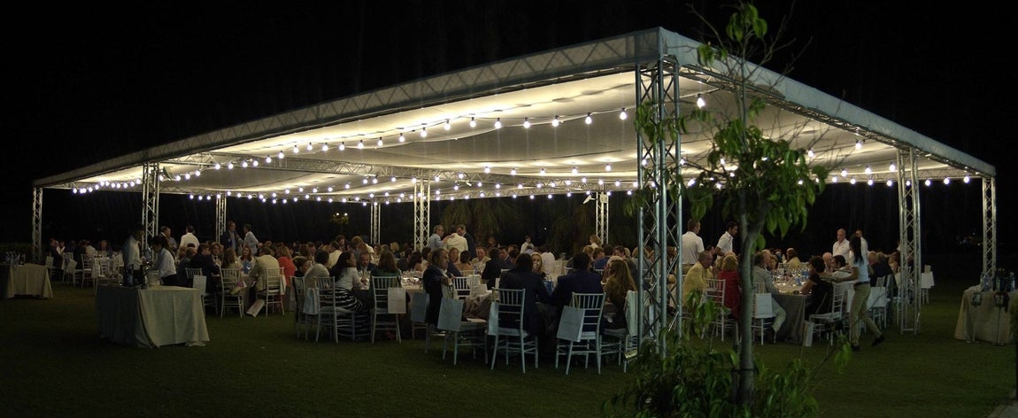 En imágenes, la cena solidaria a favor de la Fundación Gota de Leche