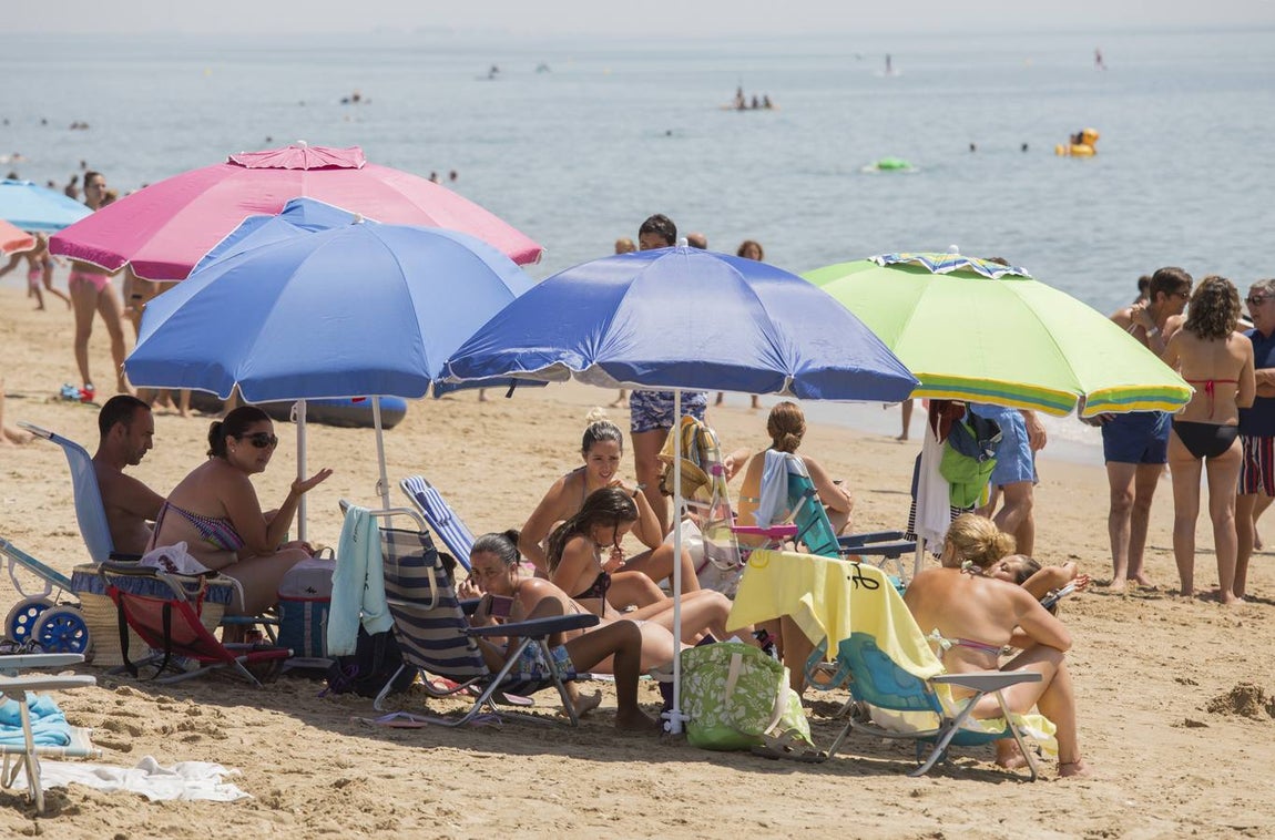 Una jornada de playa en La Antilla