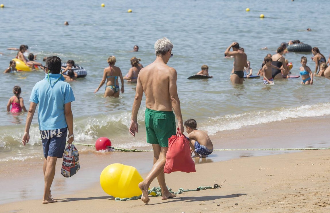 Una jornada de playa en La Antilla