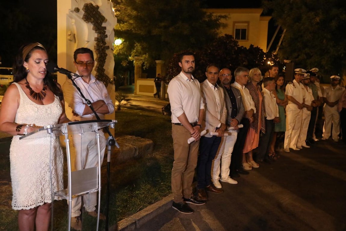 Fotos: Homenaje a las víctimas de la explosión de Cádiz de 1947