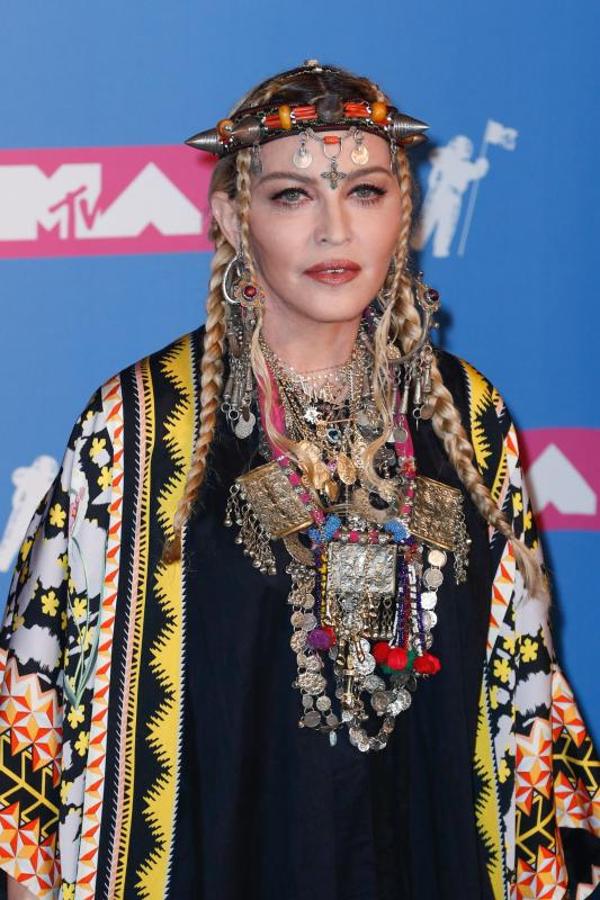 La cantante Madonna se encontró entre las estrellas que pasaron por el Radio City Music Hall neoyorquino