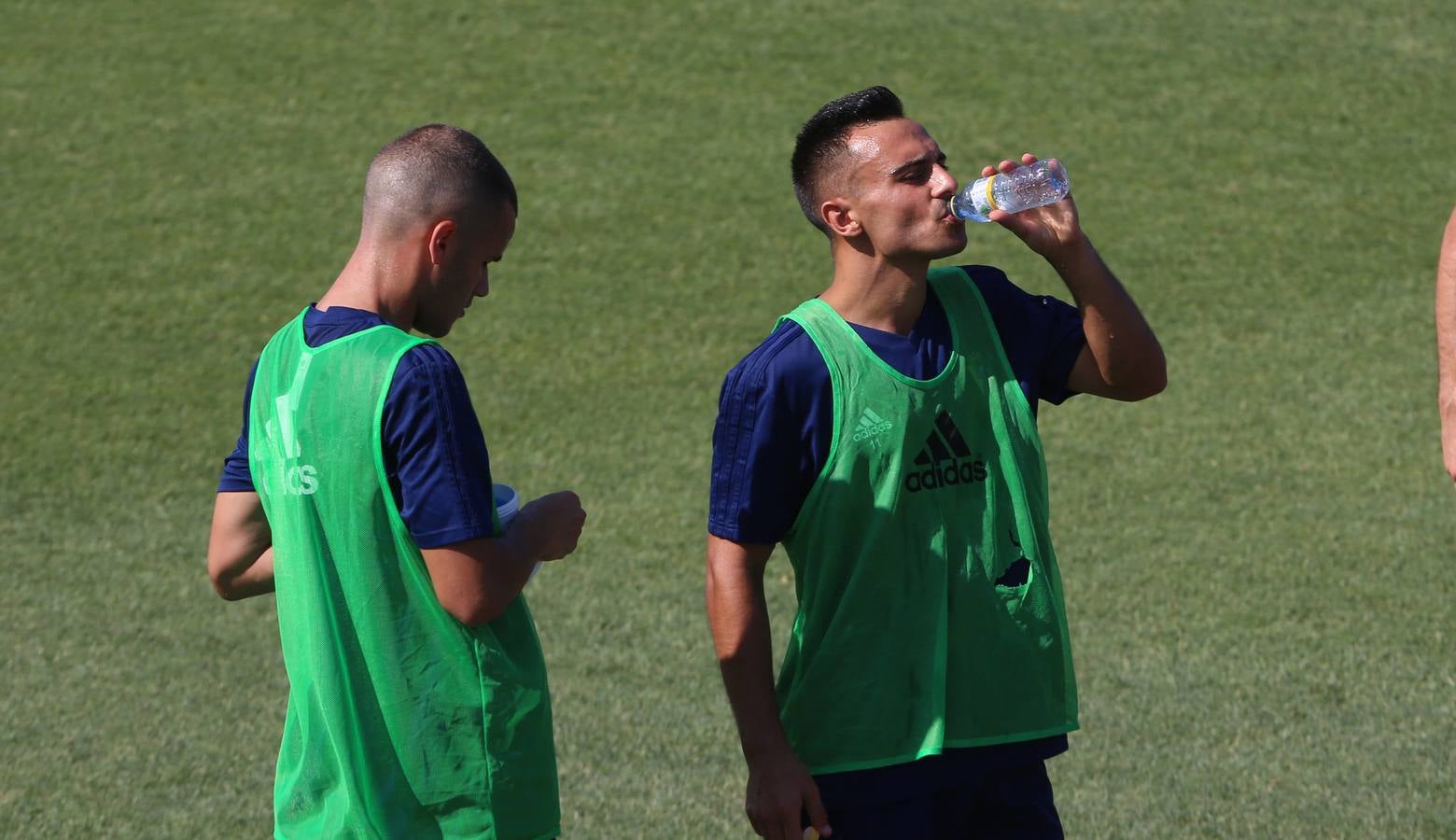 Las mejores imágenes del entrenamiento del Cádiz CF en El Rosal