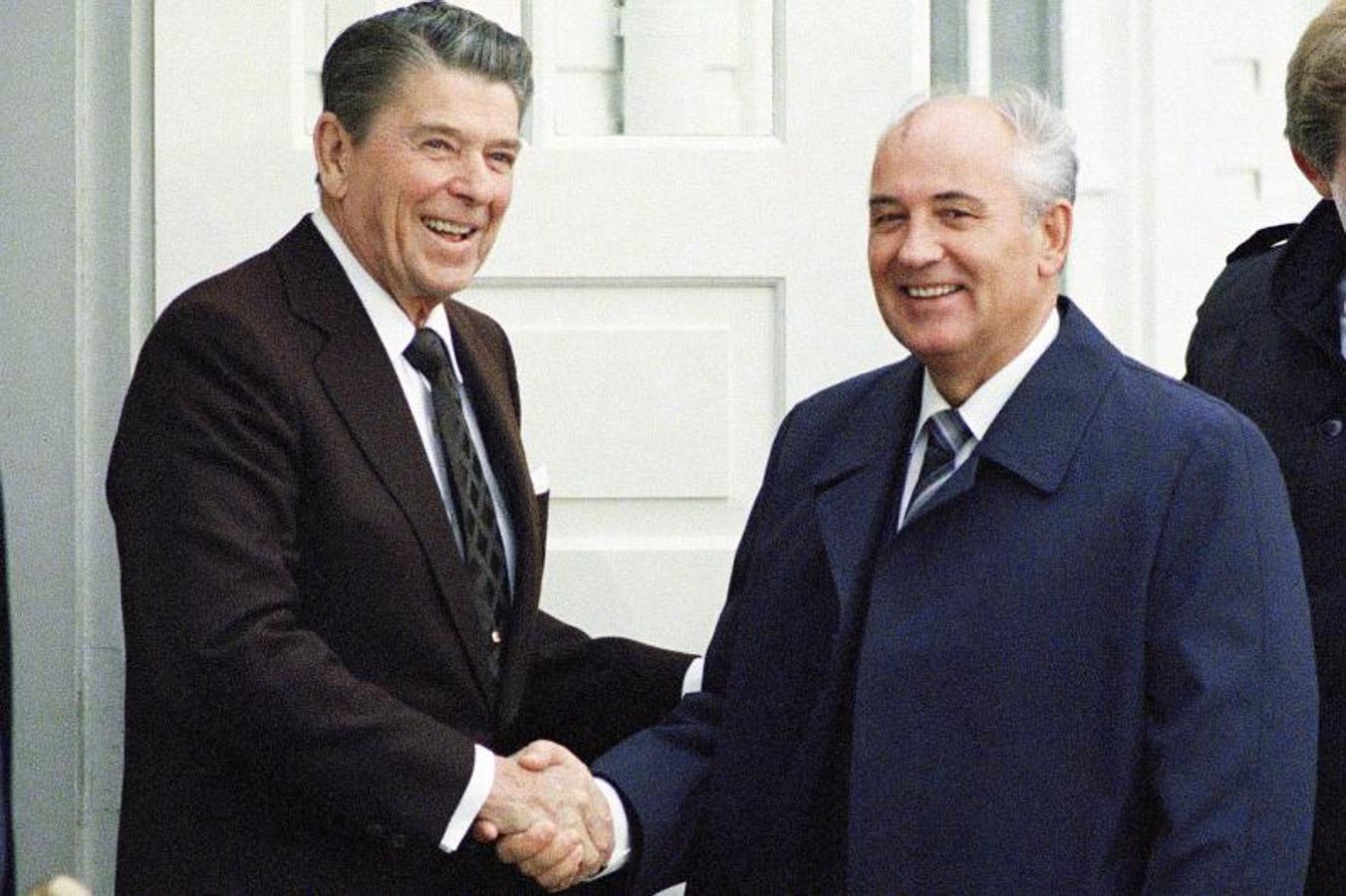 Reagan y Gorbachov: dos líderes para la caída de la Unión Soviética. 