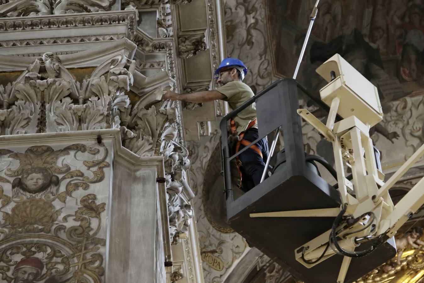 Así transcurren los trabajos de restauración de La Magdalena en Sevilla