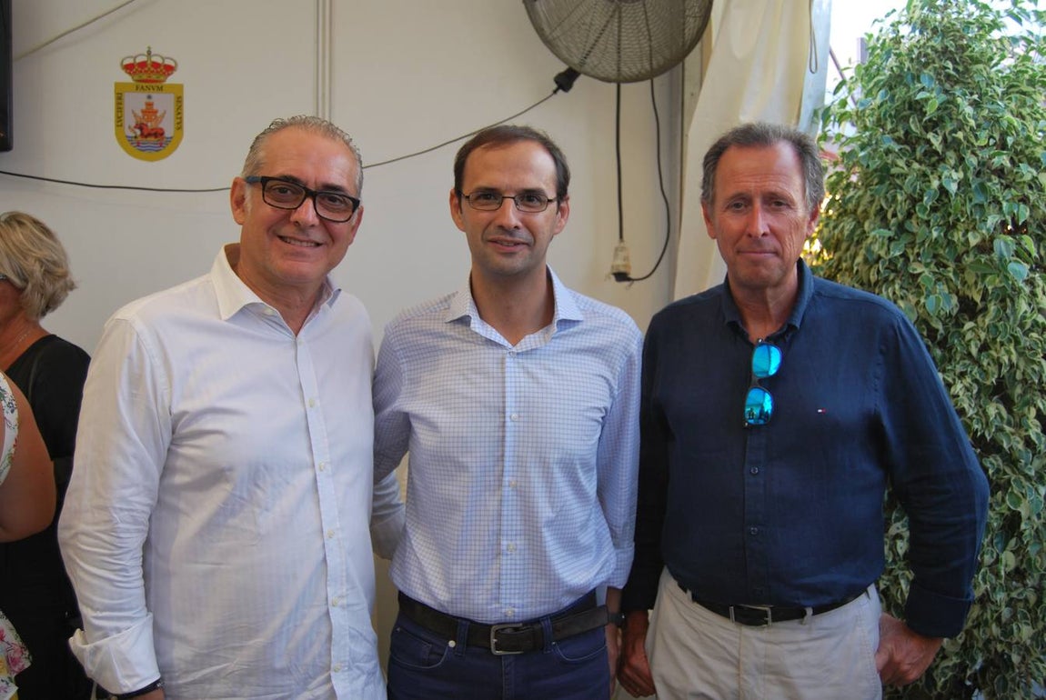 Joaquín Páez, Víctor Mora y José María Román. 