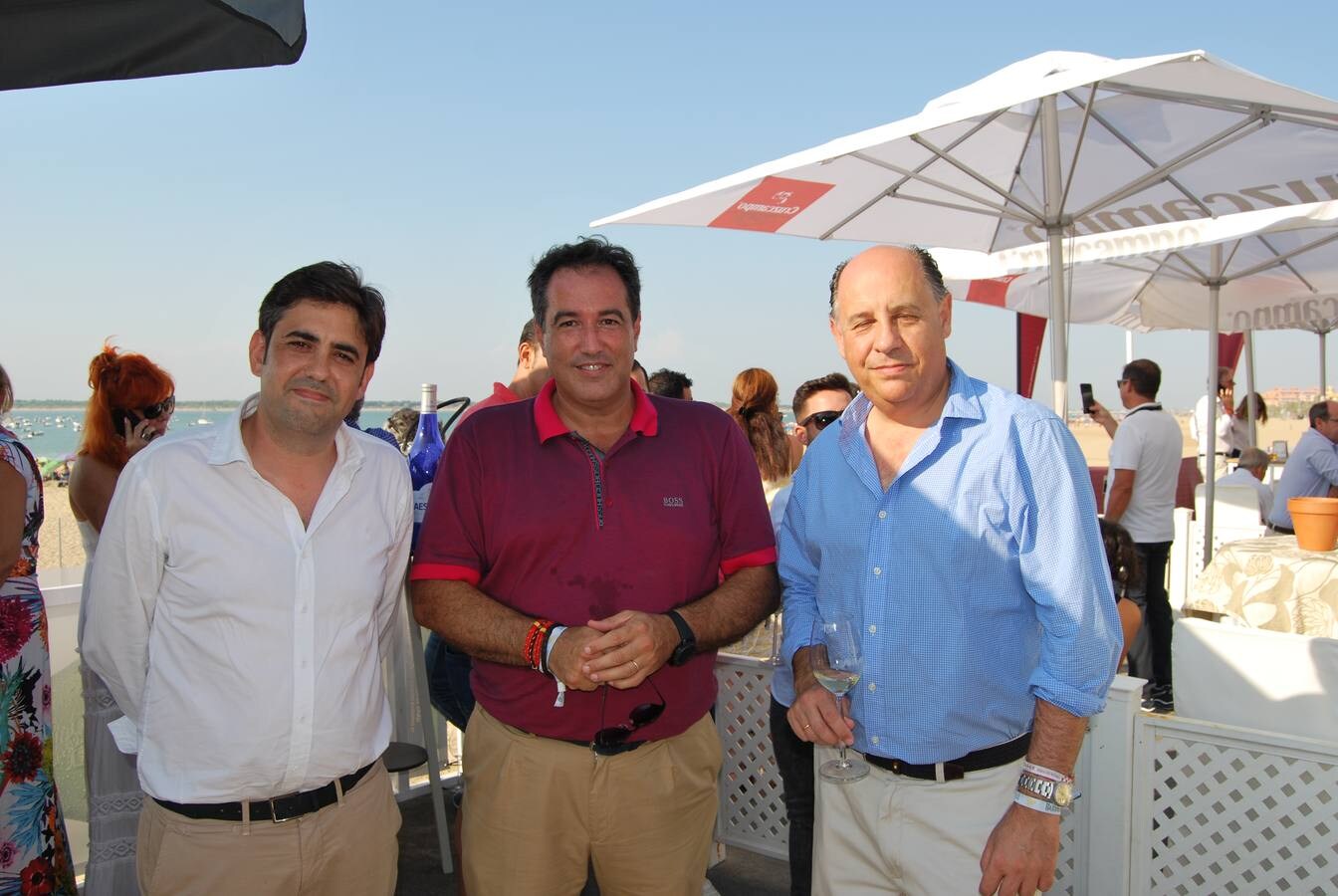 Javier Mellado (Director comercial de Barbadillo), Adolfo Martínez (Director comercial de Hermanos Martín) y Víctor Vélez (Director general Barbadillo). 