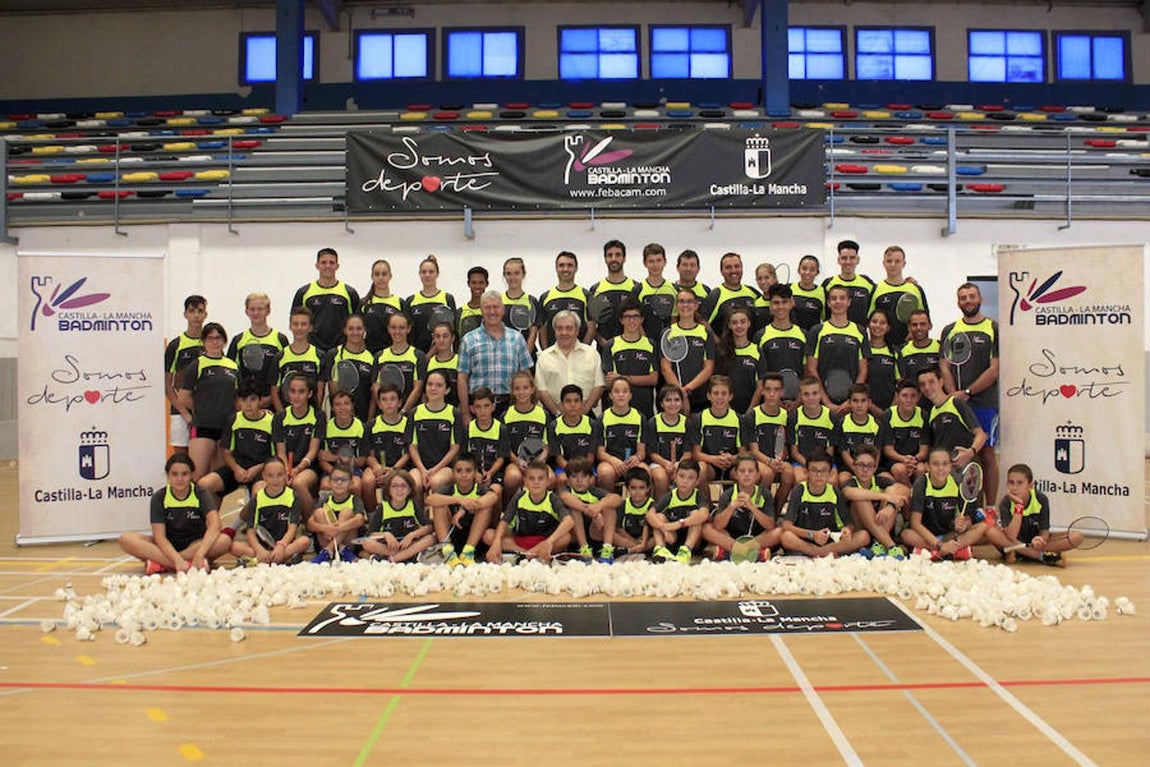 Gran éxito del campus de bádminton en Toledo