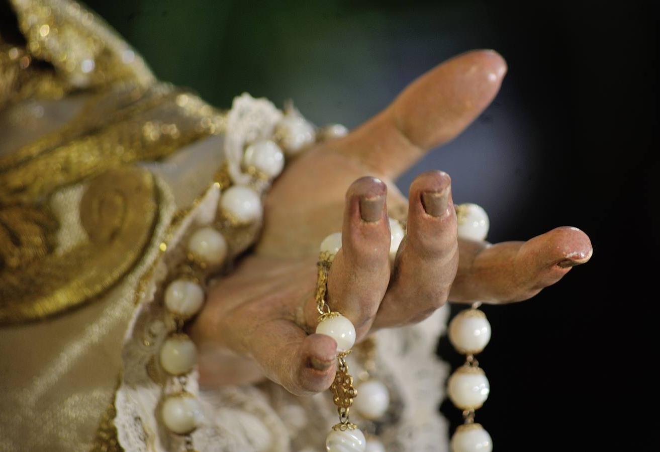 Galería del besamanos de la Virgen de la Salud de San Gonzalo