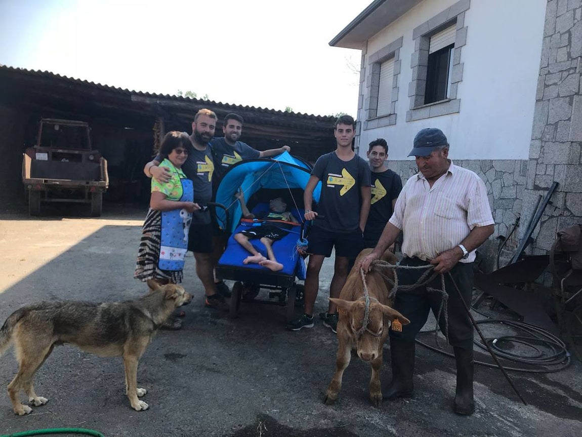 El Desafío Fernando: un puertorrealeño con parálisis cerebral realiza el Camino de Santiago