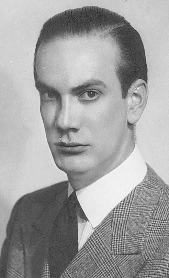 Un jovencísimo Camilo José Cela. 