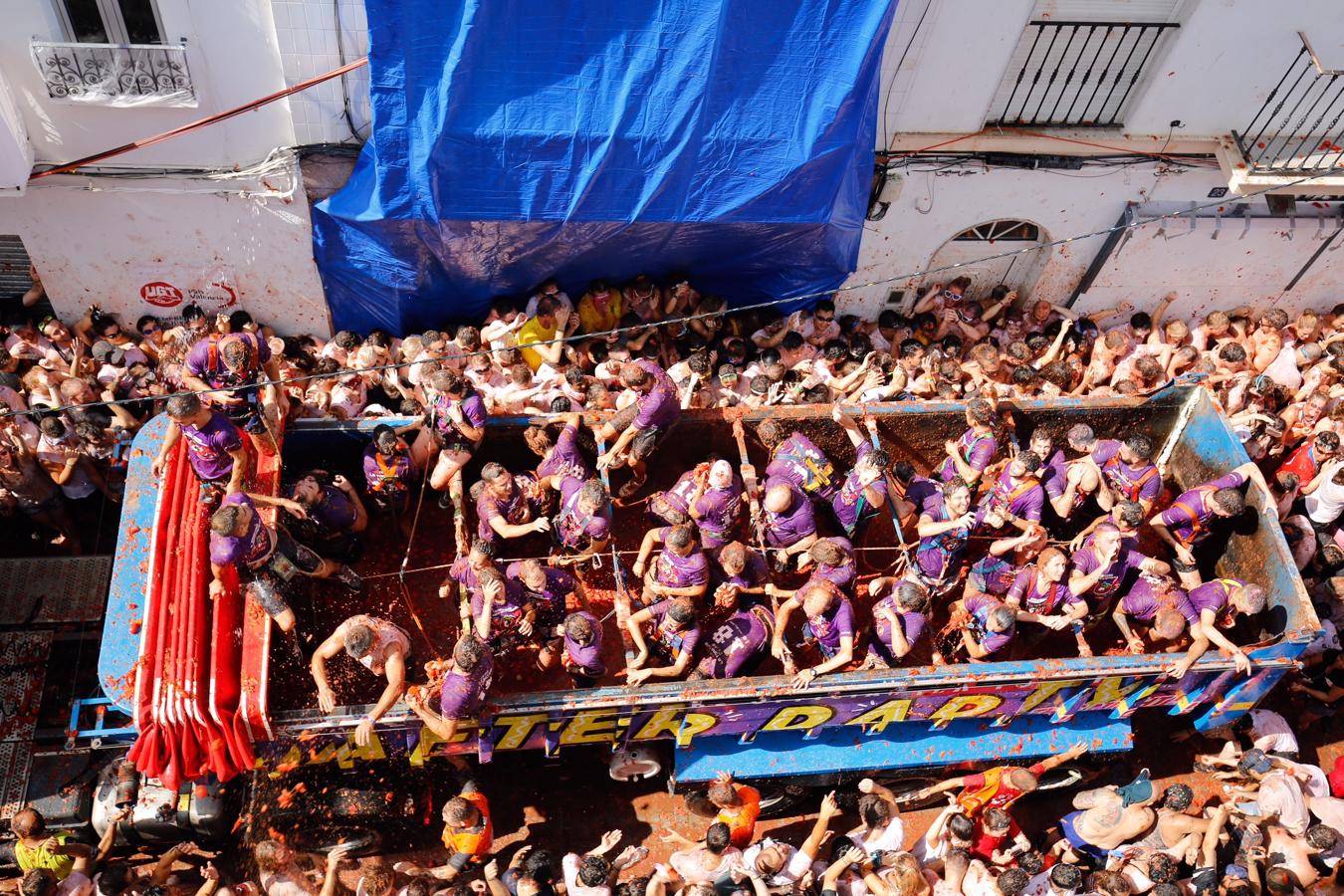 Las mejores imágenes de la Tomatina de Buñol 2018. 