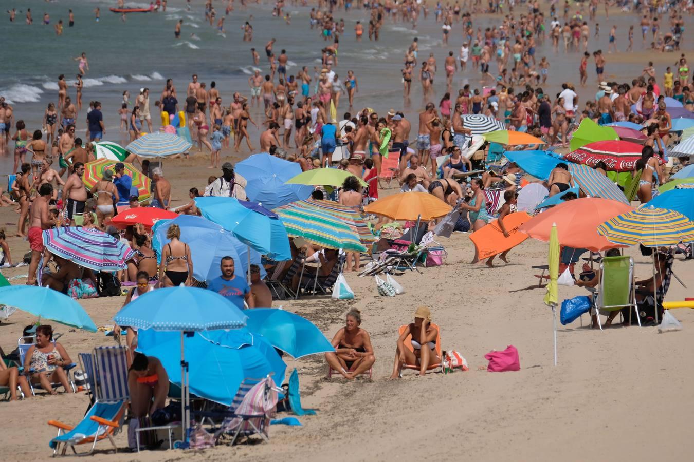 Una jornada en las playas de El Puerto de Santa María en Cádiz