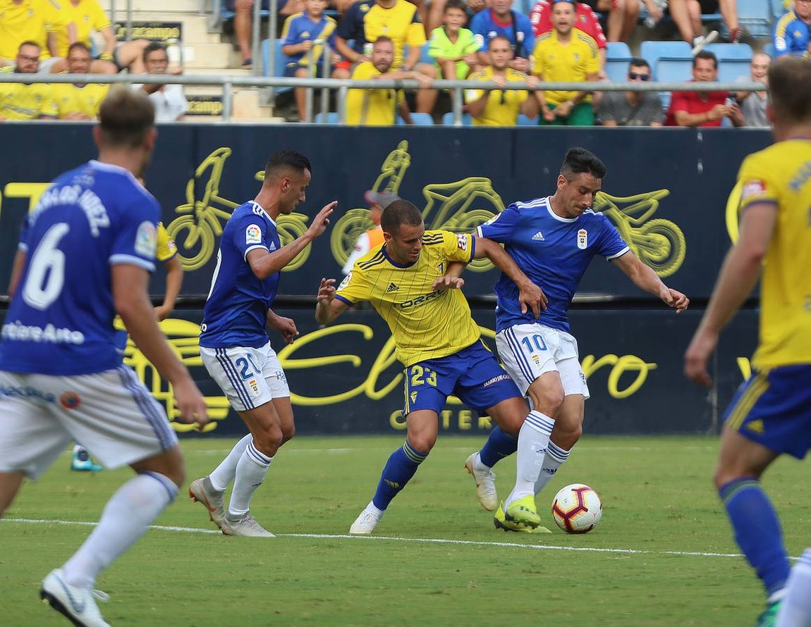 Las mejores imágenes del partido Cádiz CF-Oviedo