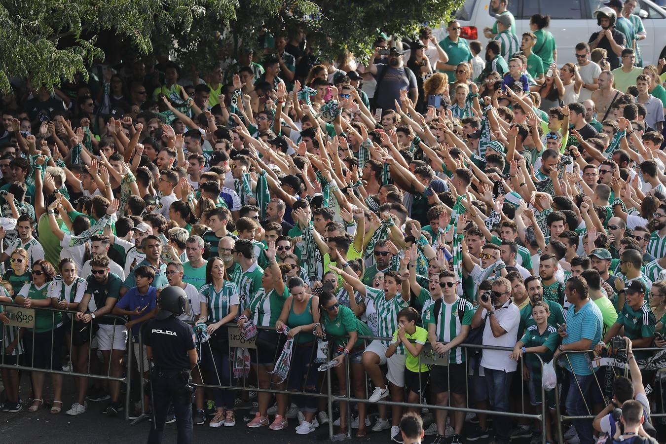 Las mejores instantáneas del gran derbi hispalense