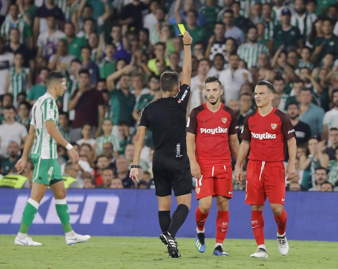 Las mejores instantáneas del gran derbi hispalense