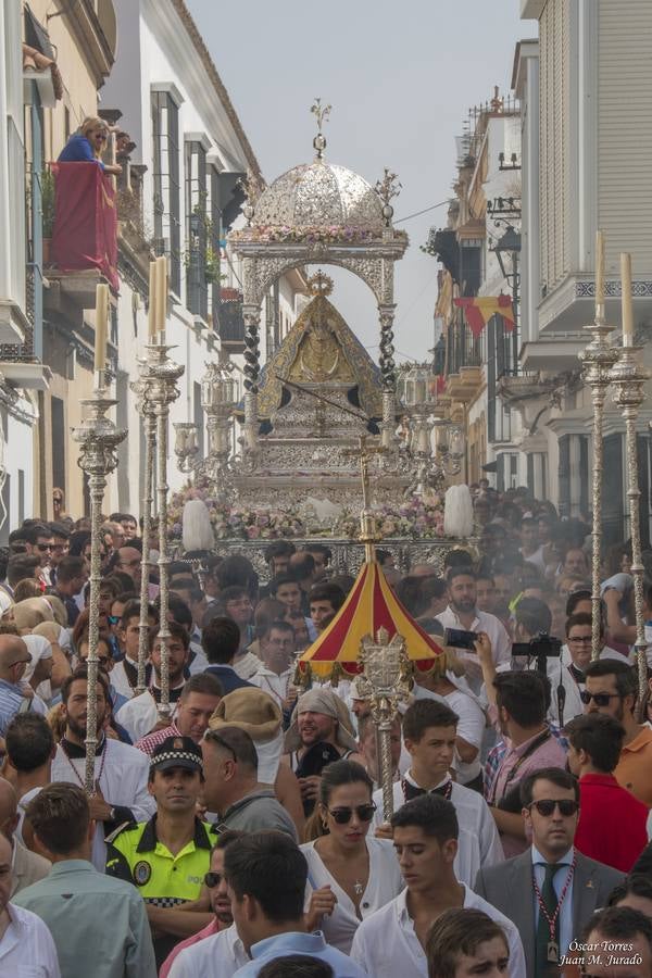 Galería de la salida extraordinaria de la Virgen de la Caridad de Sanlúcar de Barrameda