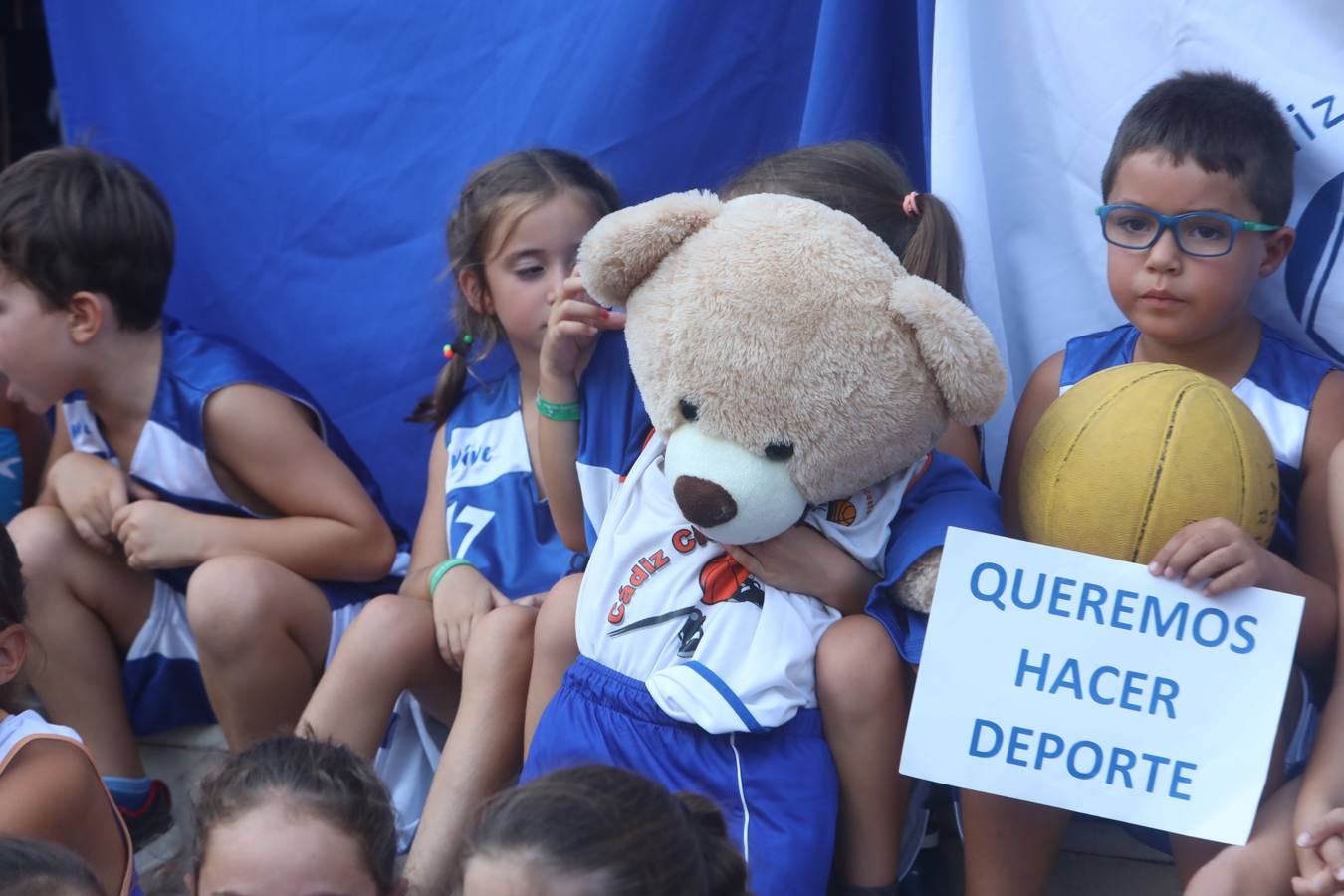 IMÁGENES: Los niños de Cádiz quieren hacer deporte